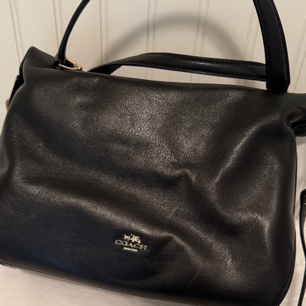 Coach Black Leather Hobo Shoulder Bag with Gold Hardware - Picture 5 of 7